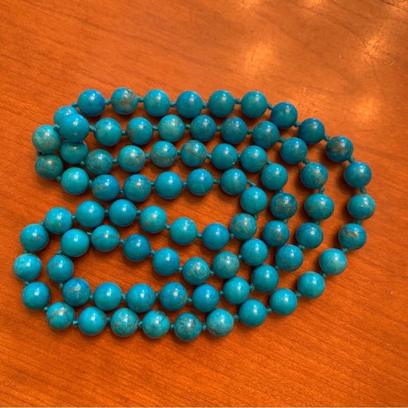 8mm Turquoise Bead Necklace 28” Long, EUC, Knotted between Beads, Well Matched - Picture 4 of 6